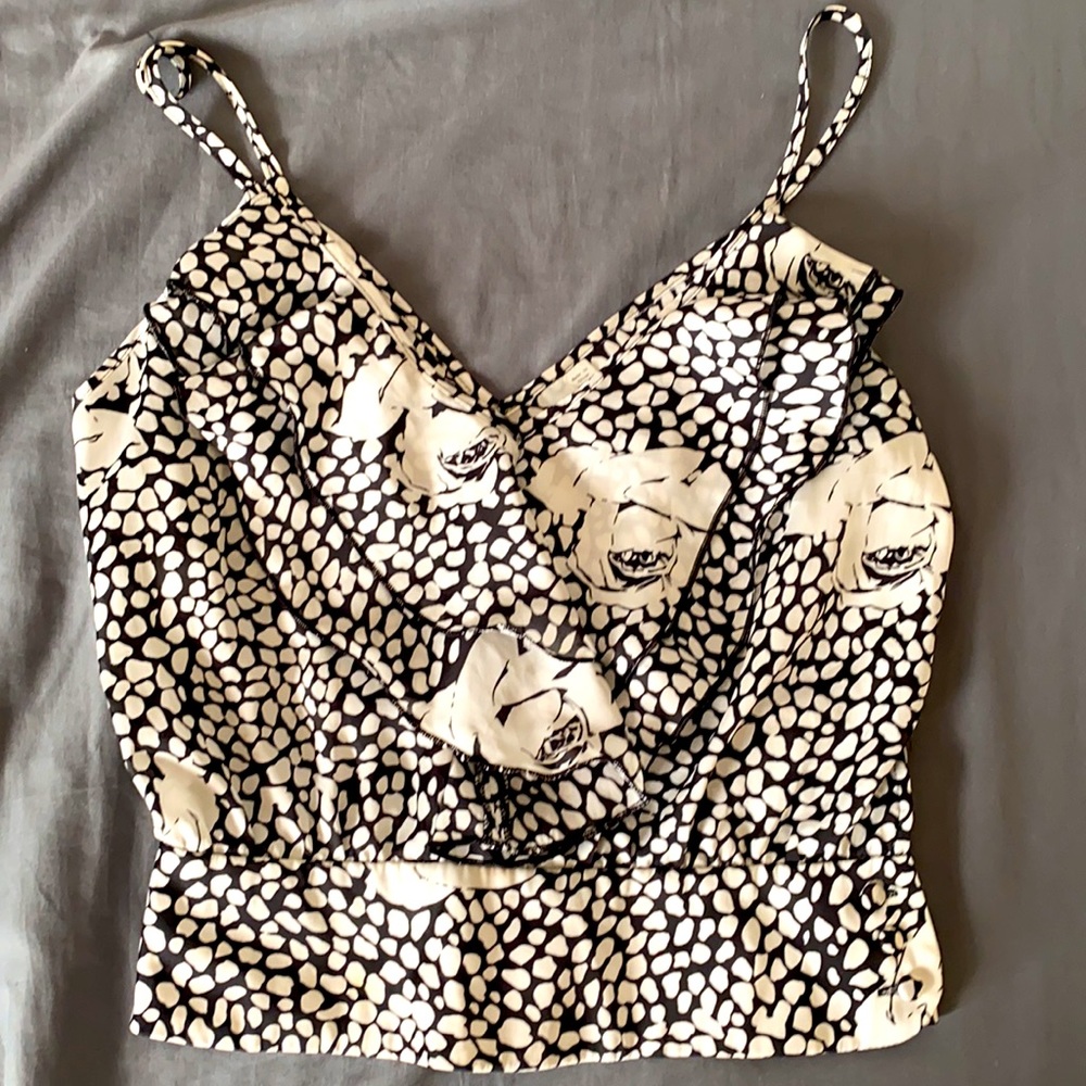 Gorgeous Express B&W floral crop blouse